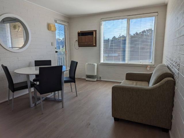 Room for rent in Camerons Creek, Victoria