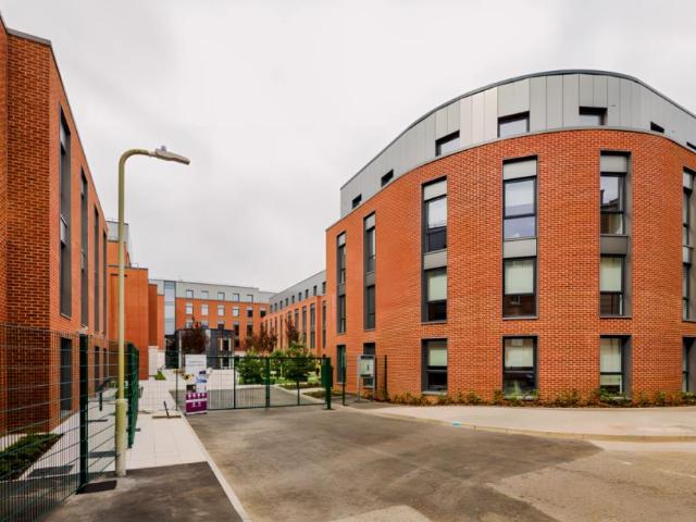Studio for rent in Barracks, The Bridge