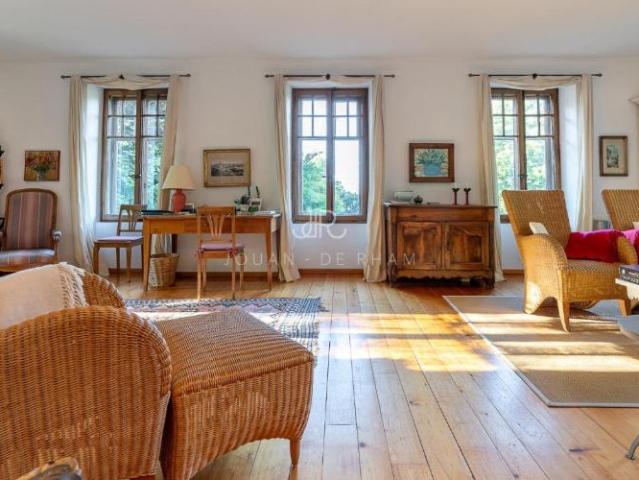 Haus kaufen in Rolle, Waadt