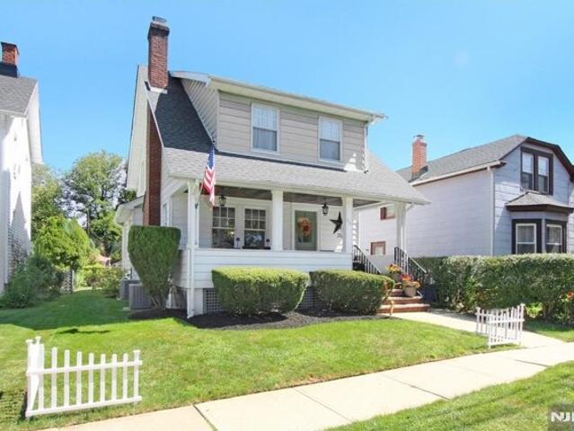 House for sale in Bloomfield, New Jersey