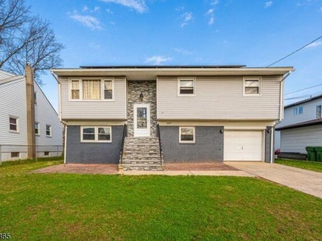 House for sale in Linden, New Jersey