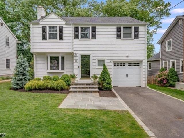 House for sale in Chatham, New Jersey