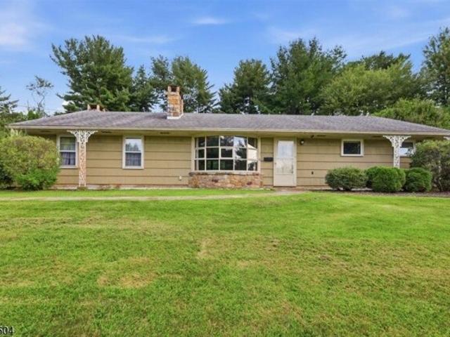 House for sale in Washington Township, Warren County