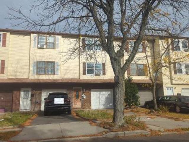 Condo for sale in Carteret, New Jersey