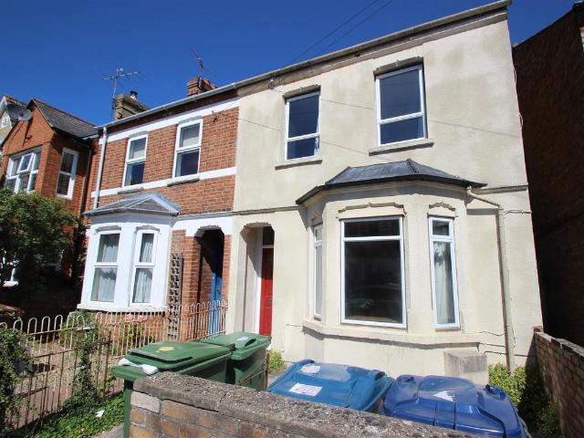 Apartment for rent in Robin Hood, The Slade