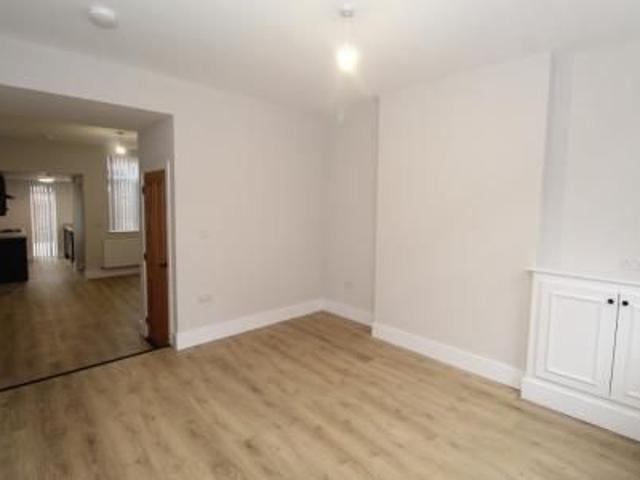 House for rent in Caldermill, East Midlands