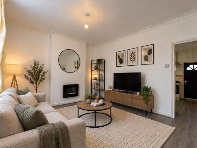 House for rent in Deeplish, Burnedge