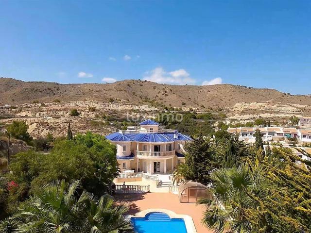 Casa en venta en Urbanització L'Almadrava, l'Alacantí