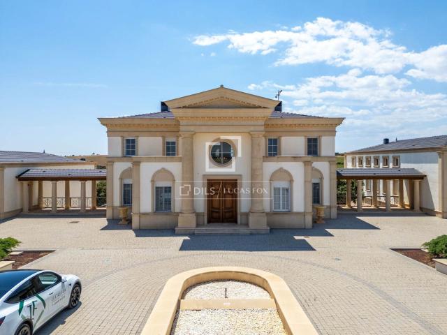 Casa en venta en Lezuza, Castilla-La Mancha