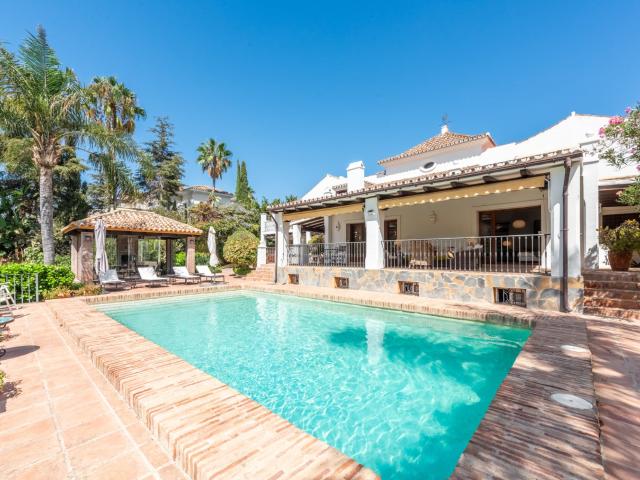 Casa en venta en Patio Los Naranjos, Estepona