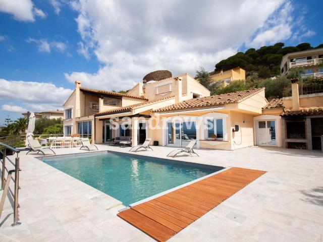 Casa en venta en Alt Empordà, Catalunya