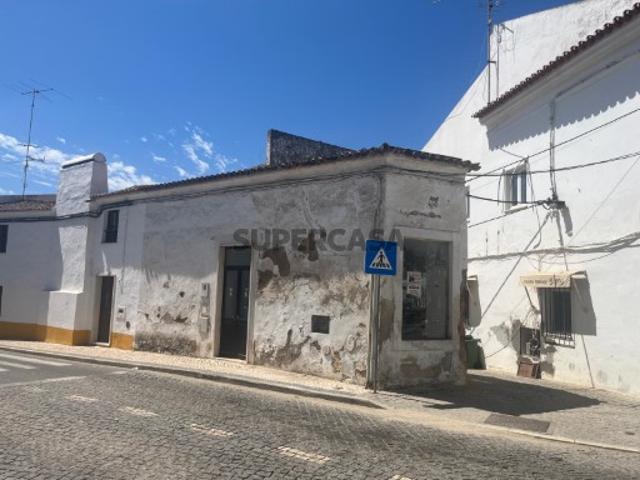 Armazém venda em Portel, Évora