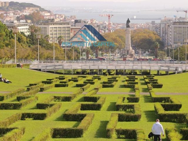 Loja alugar em São Sebastião da Pedreira, Lisboa