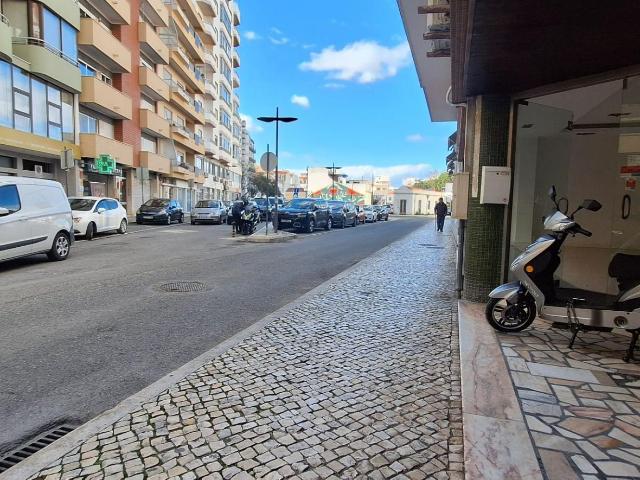 Ponto Comercial alugar em Portimão