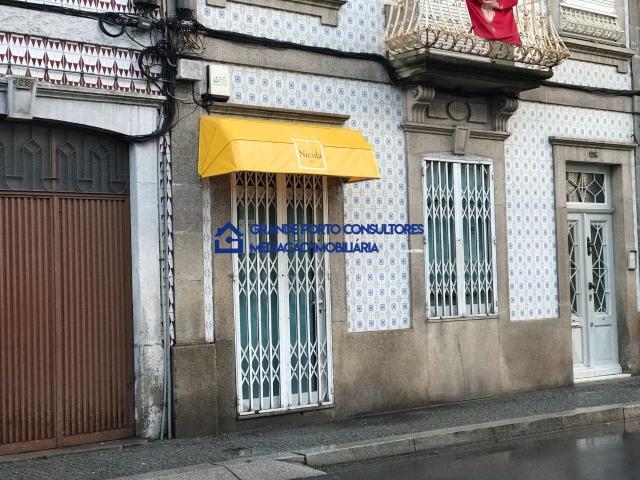 Ponto Comercial alugar em Gondomar, Castanheira