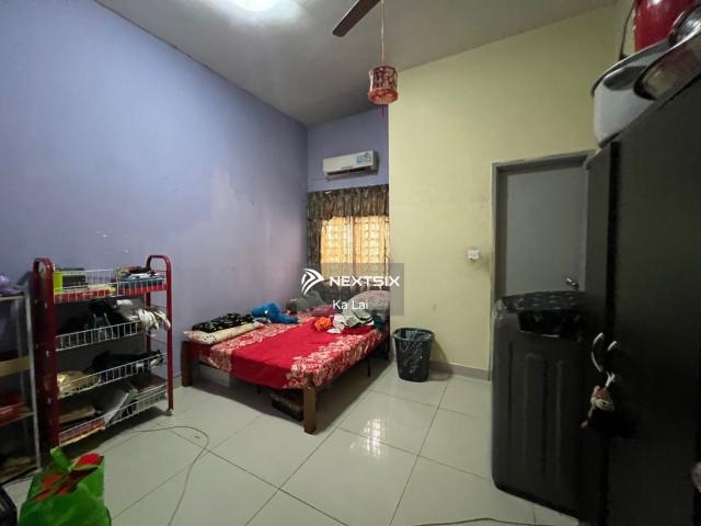 Warehouse for sale in Petaling, Subang Jaya