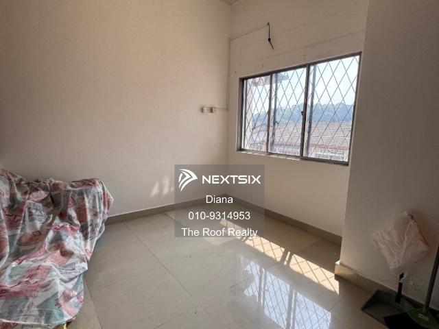 Shop for sale in Johor