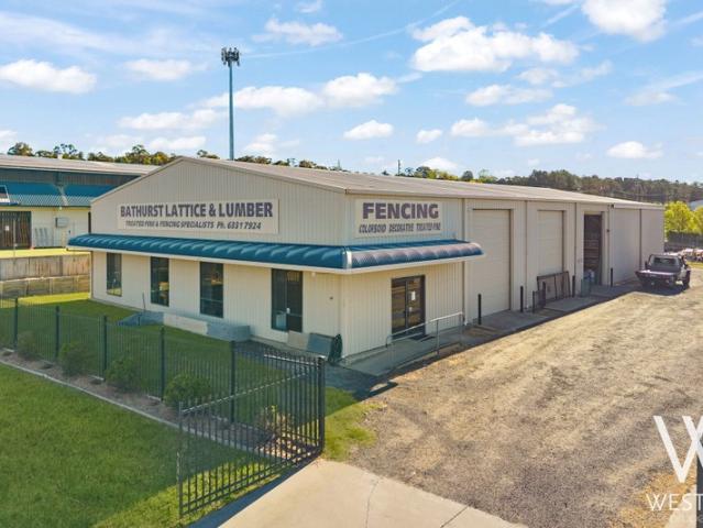 Warehouse for sale in Bathurst Trade Centre, Bathurst