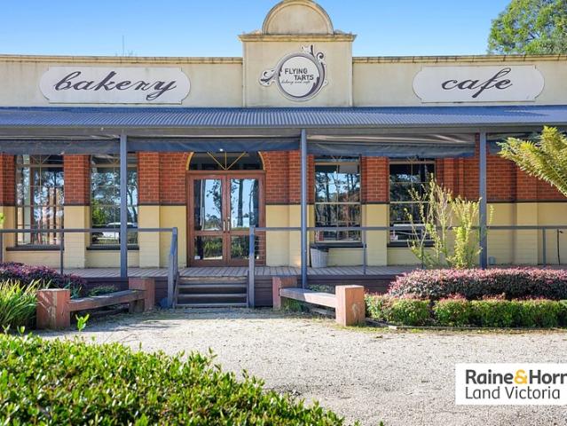 Retail for sale in Pheasant Creek, Kinglake West