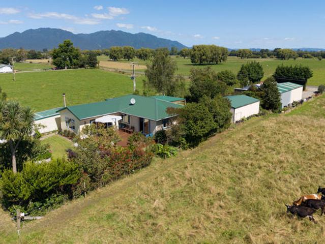Property for sale in Bay Of Plenty