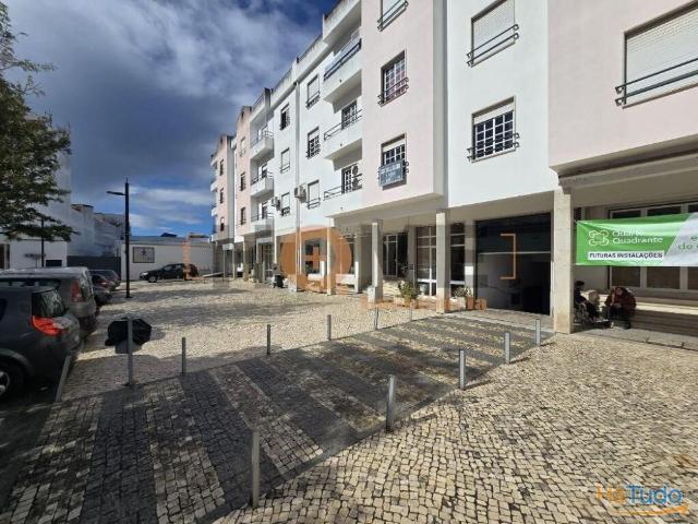Garagem venda em Almeirim, Santarém