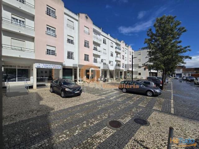 Garagem venda em Almeirim, Santarém