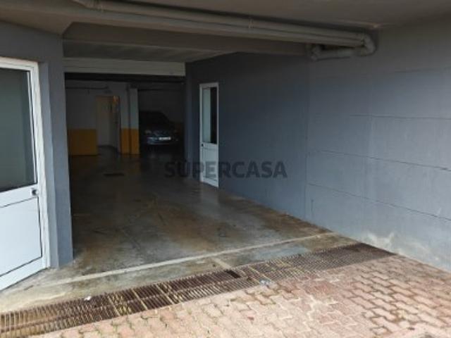 Garagem venda em Machico, Ilha Da Madeira