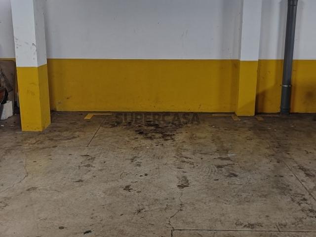 Garagem venda em Machico, Ilha Da Madeira