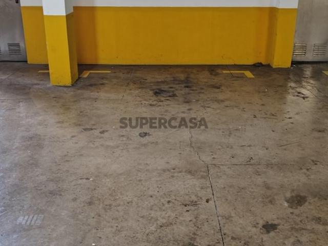 Garagem venda em Machico, Ilha Da Madeira