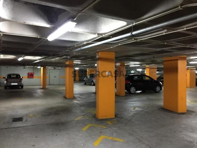Garagem venda em Santa Cruz