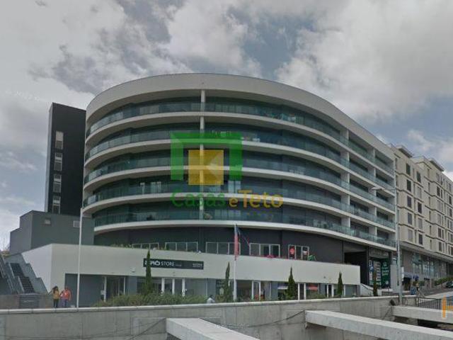 Garagem alugar em Funchal, Ilha Da Madeira