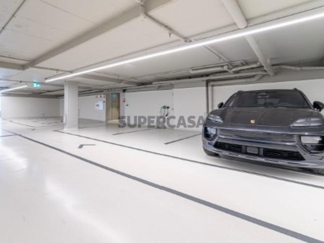 Garagem venda em Lisboa
