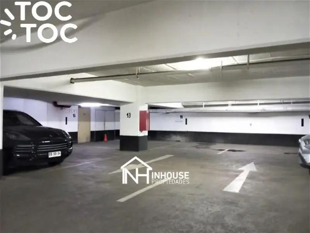 Estacionamiento en arriendo en Las Condes, Santiago