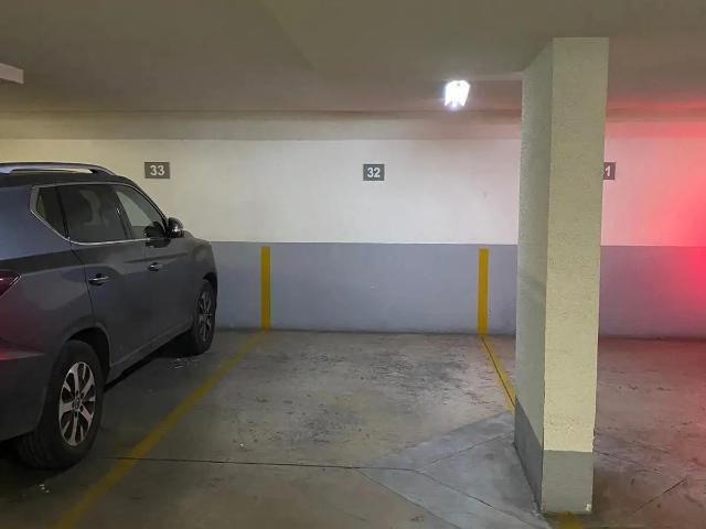 Estacionamiento en arriendo en Barrio El Faro, Santiago