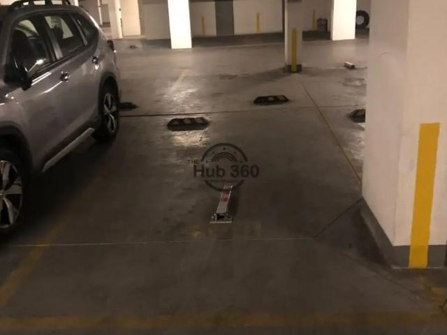 Estacionamiento en venta en Las Condes, Provincia de Santiago