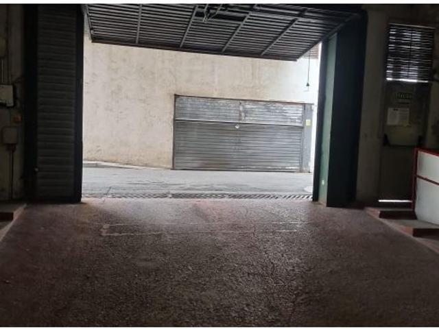 Local Comercial en alquiler en Nou Barris, Barcelonès