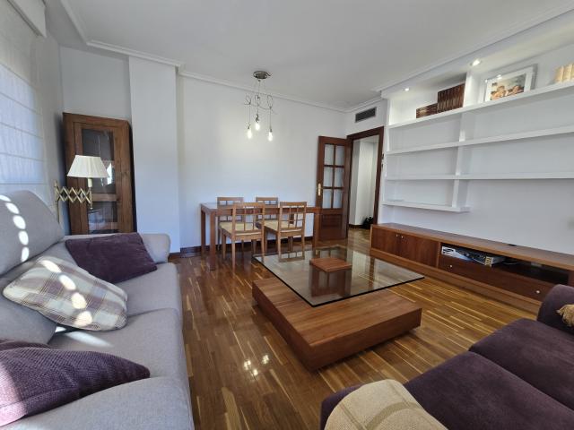 Apartamento en alquiler en Cascajos, Logroño