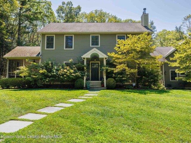 House for sale in Bloomington, New York
