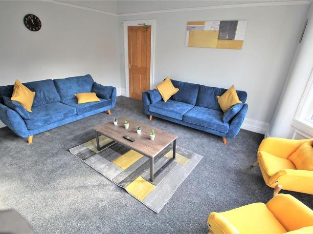 Room for rent in Beckett Park, Burley