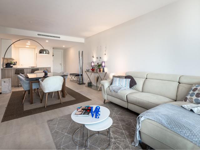 Apartamento en venta en Los Granados Playa, Costa del Sol Occidental