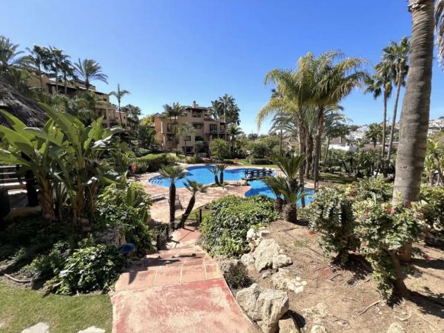 Apartamento en alquiler en El Campanario Estepona, Costa del Sol Occidental