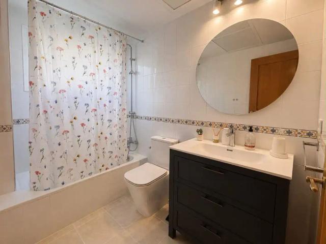 Apartamento en alquiler en Torrevigía - Las Joyas, Estepona