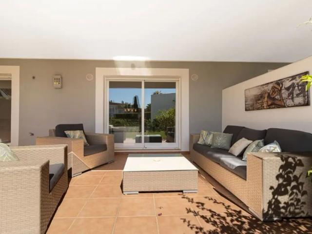 Apartamento en alquiler en El Pilar, Costa del Sol Occidental