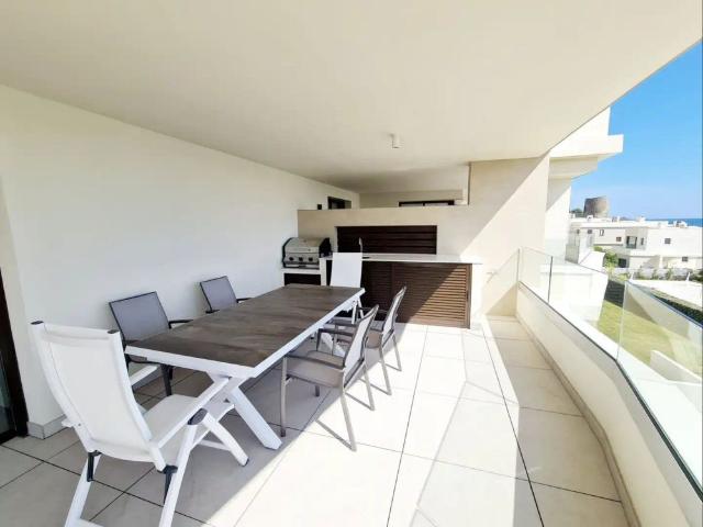 Apartamento en alquiler en El Velerín, Costa del Sol Occidental