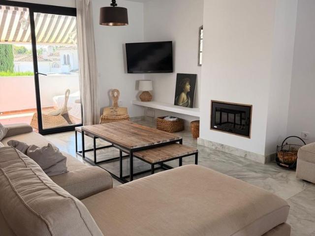 Casa en alquiler en Barriada Islas Canarias, Costa del Sol Occidental