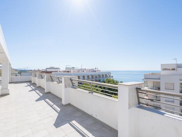Piso en venta en Barriada Islas Canarias, Costa del Sol Occidental