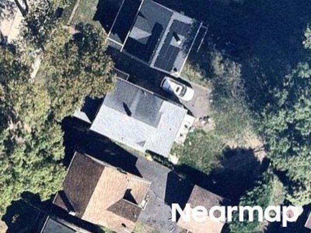 House for sale in Teaneck, New Jersey