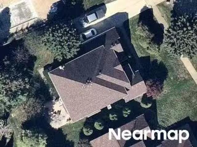 House for sale in Utica