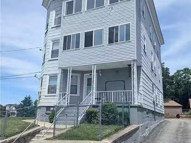 Apartment for rent in Woonsocket