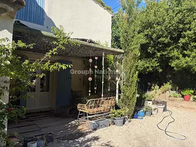 Maison location à Nîmes, Estézargues
